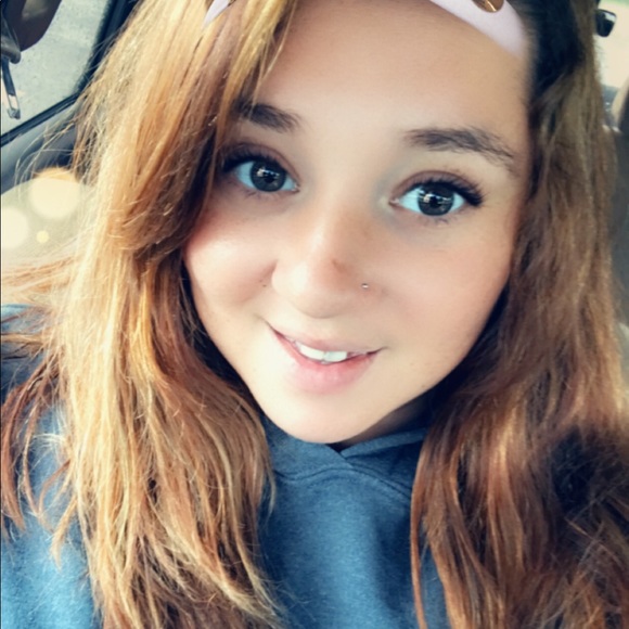 Meet your Posher, Ally - Picture 1 of 1